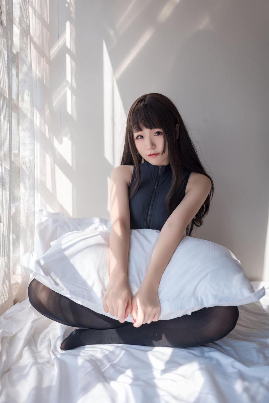Yoko宅夏的真名的代表作：仙境的花海