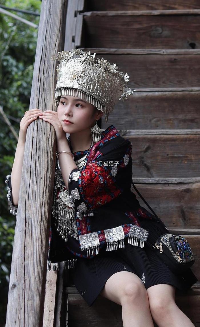 七月喵子图集下载，摄影大师选取最美图片，带你领略原图美的奥秘