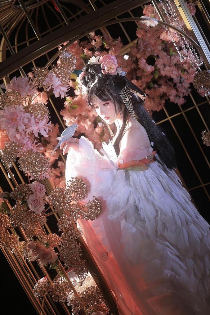 意犹未尽？看看七月喵子可爱熊写真原图，更多细节等你发现
