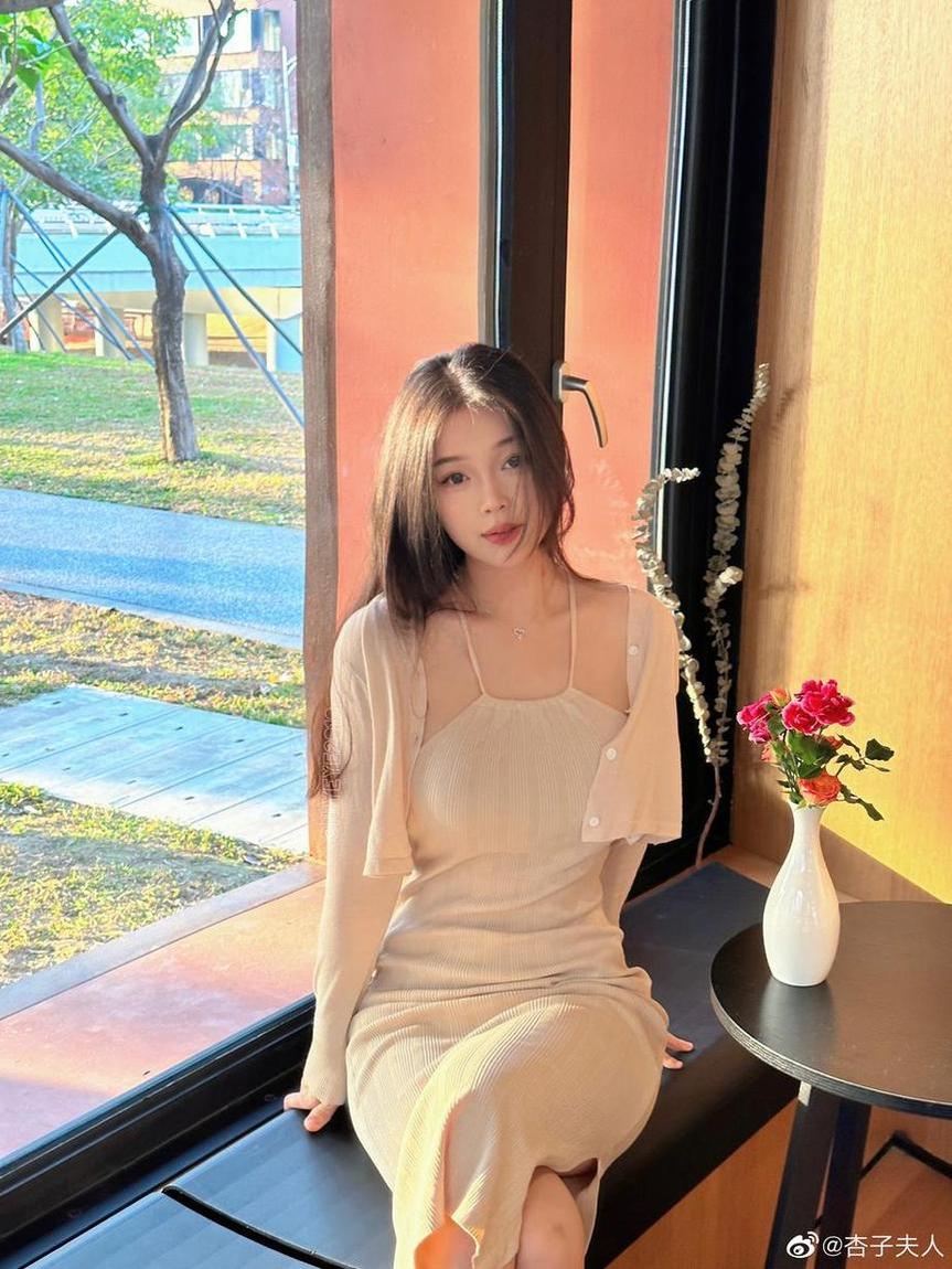 你烨烨写真图包：童话般的美好世界