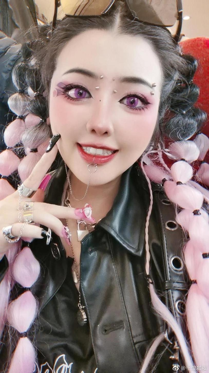 千煌弑夜作品：恬静原图套装，为你的思考揭开谜底。