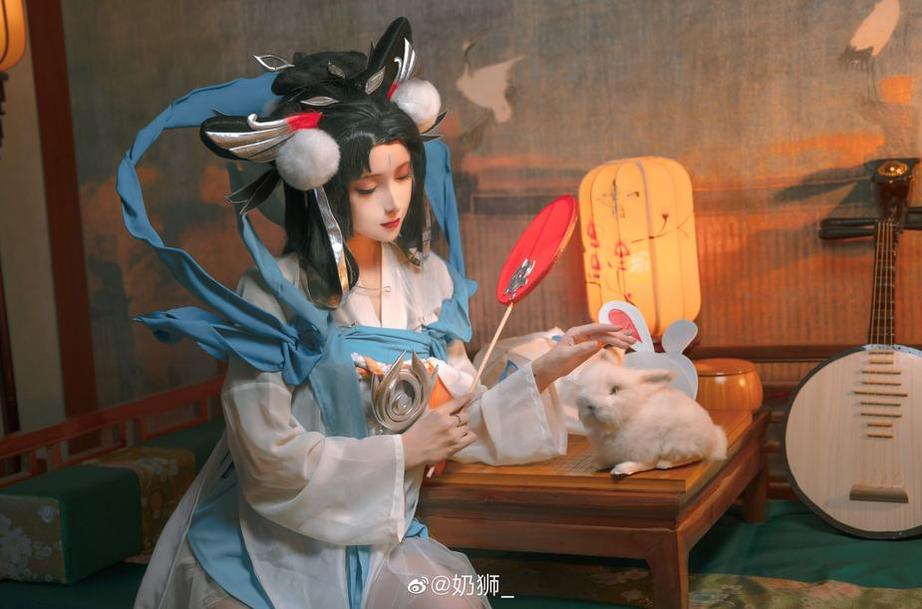 奶狮不咬人coser半次元分享最高清原图给大家