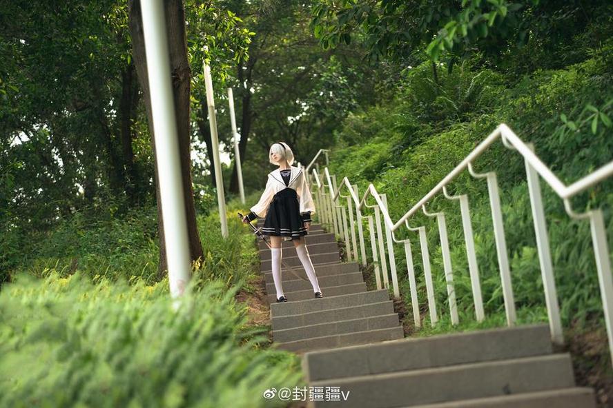 封疆疆v旗袍saber摄影照片集，点燃你的二次元梦想