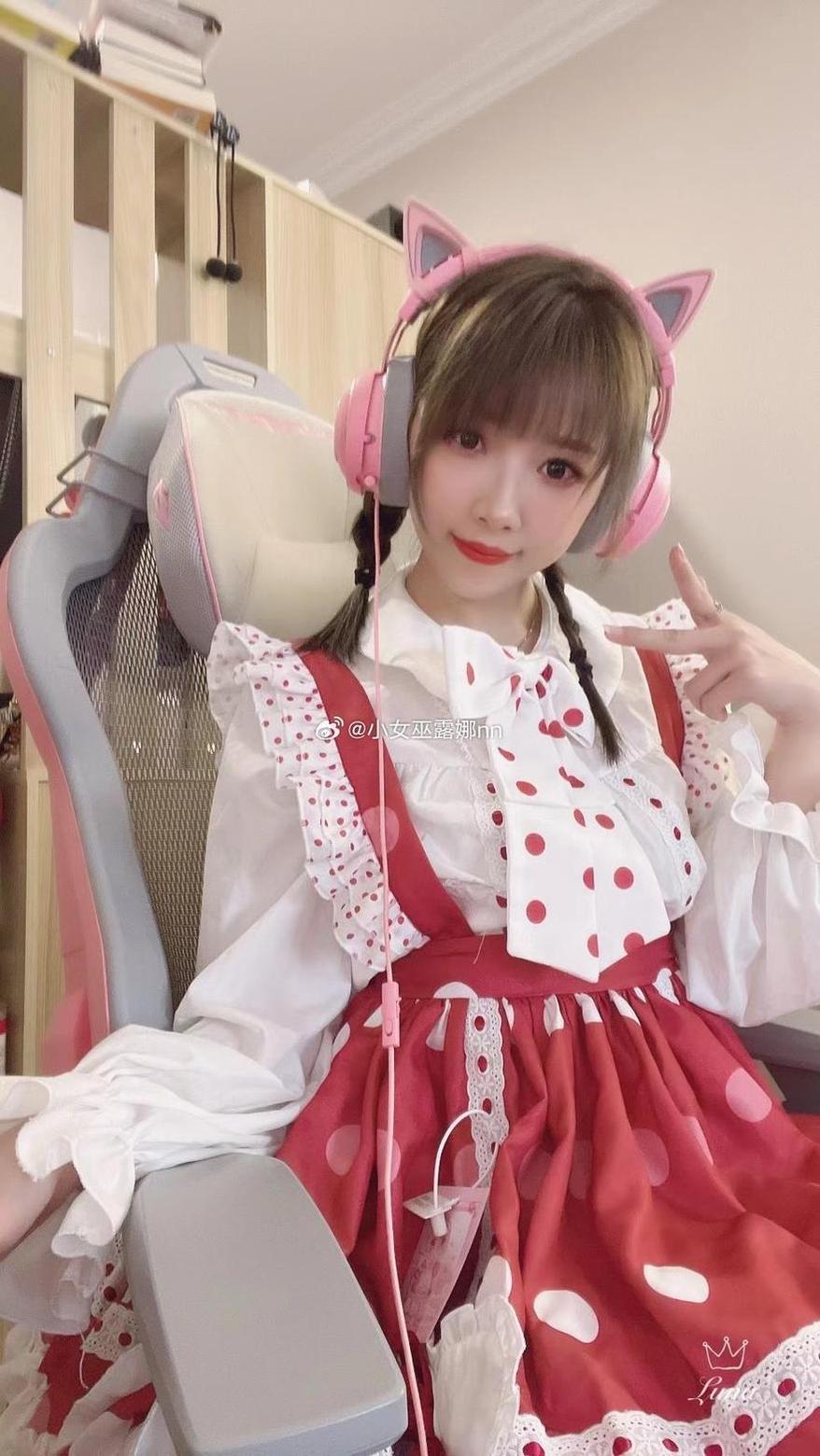小巫女露娜精选cos照片大公开
