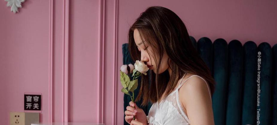 小璐sake免费cos照片合集，以你不曾见过的方式呈现