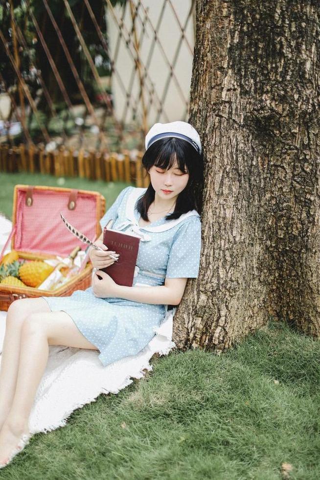 是依酱呀的蓝鸟资源带你见证真实可爱的cos美图