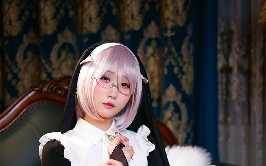 晓美妈cos狐巫女高清原图，再现《神话》火热场景