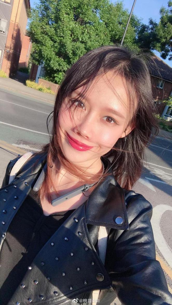 完美桃昔doll个人信息套图来袭，高贵典雅间流露她的端庄之美
