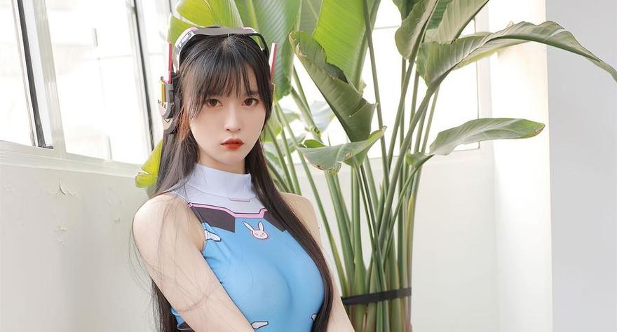 桃香子是谁？试试看用原图来欣赏她美丽的cos作品吧~