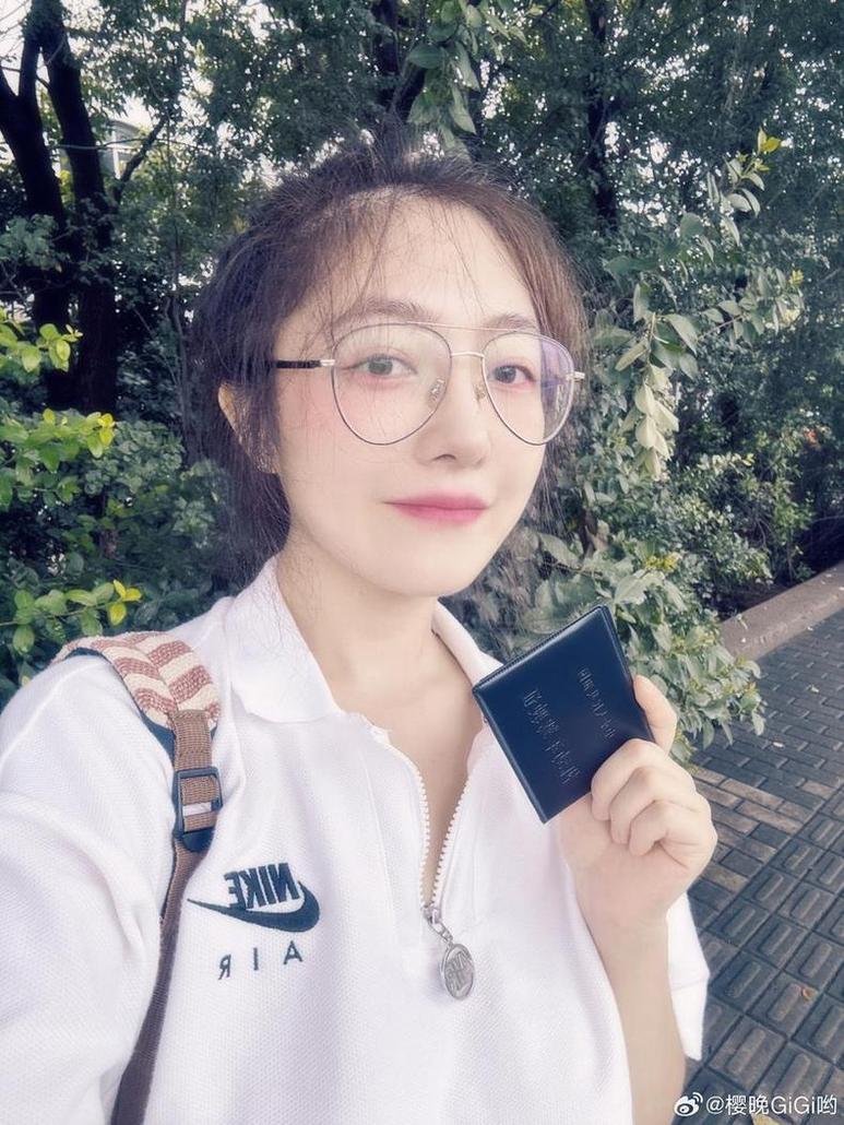 樱晚gigi的微博：图包大礼包，每一张都是珍藏
