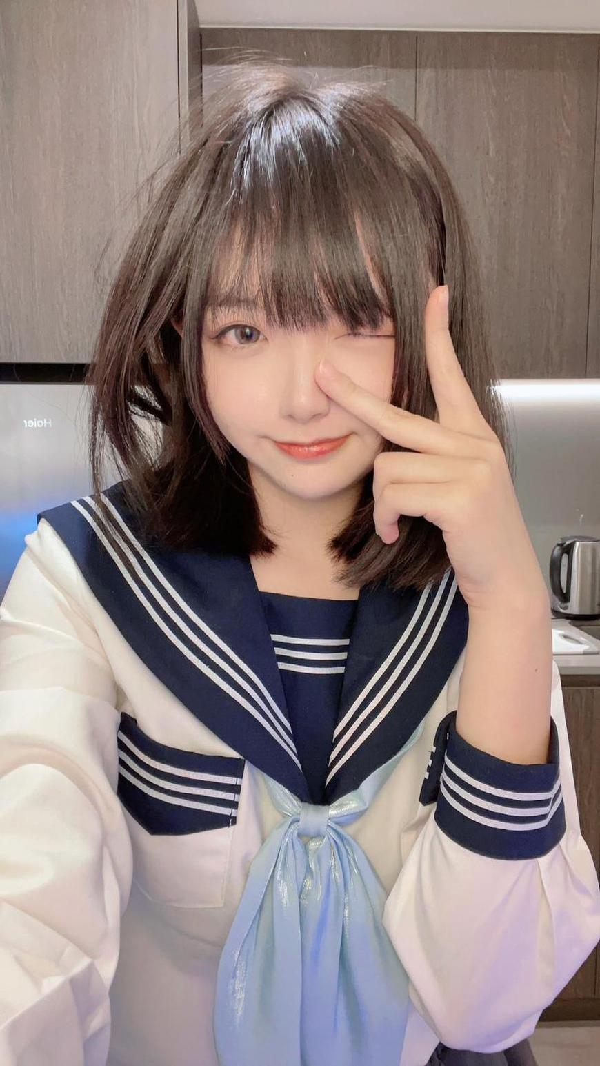 樱群碧蓝航线cos作品：萌妹子的军舰之恋
