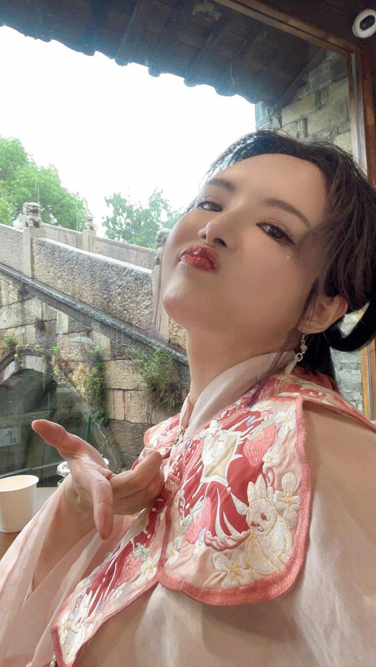 秋和柯基霸凌日记来袭：今天我们来看一看cos的奥妙
