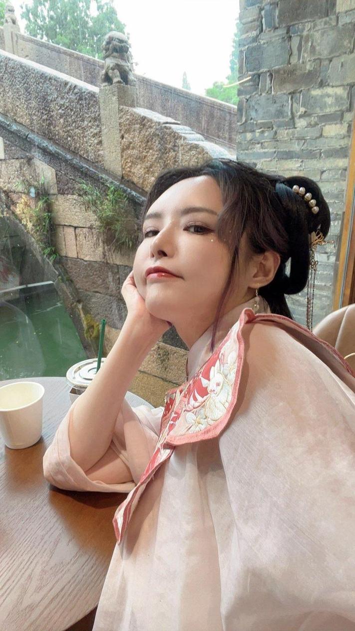 秋和柯基白枪呆免费资源，完美诠释作品风！