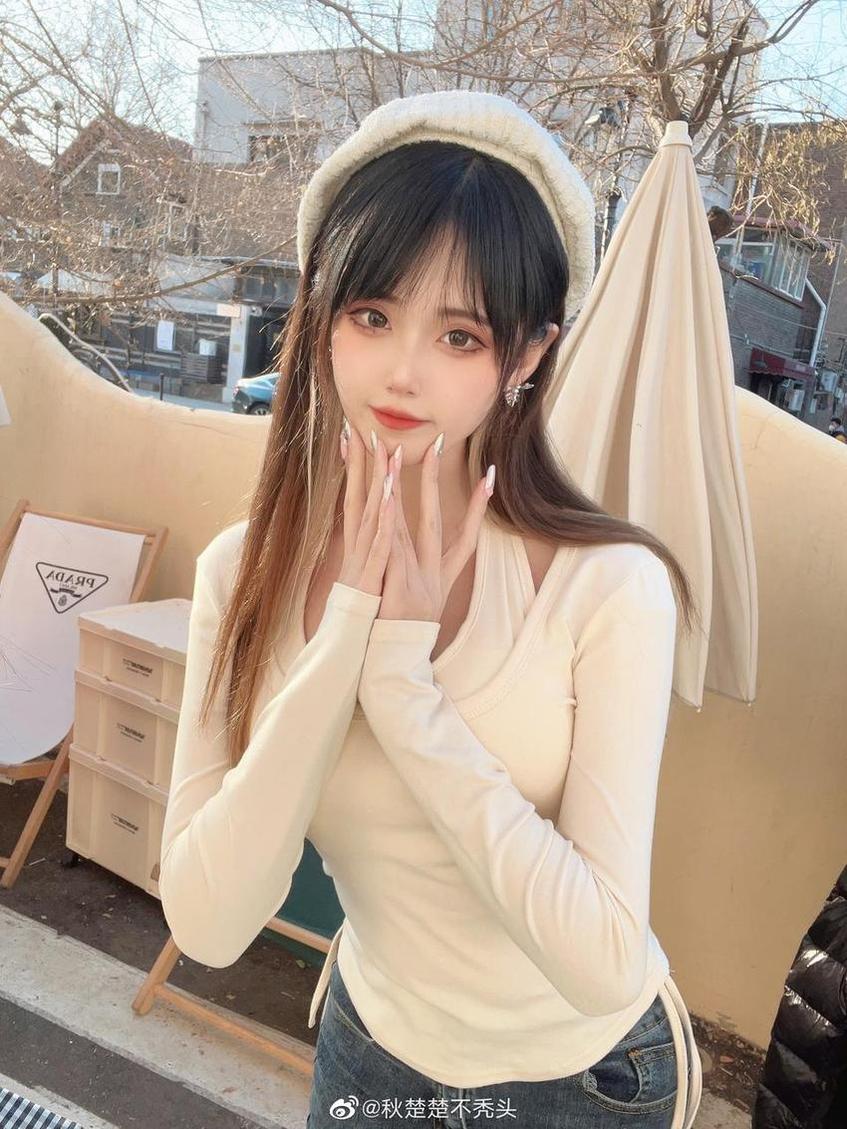 秋楚楚cos完整版图片大放送，享受美好摄影时光