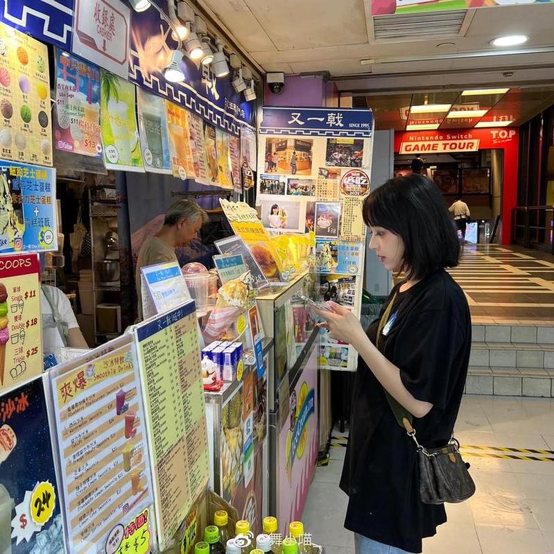 绚烂的舞台，TA仍是焦点：舞小喵cos写真免费版合集