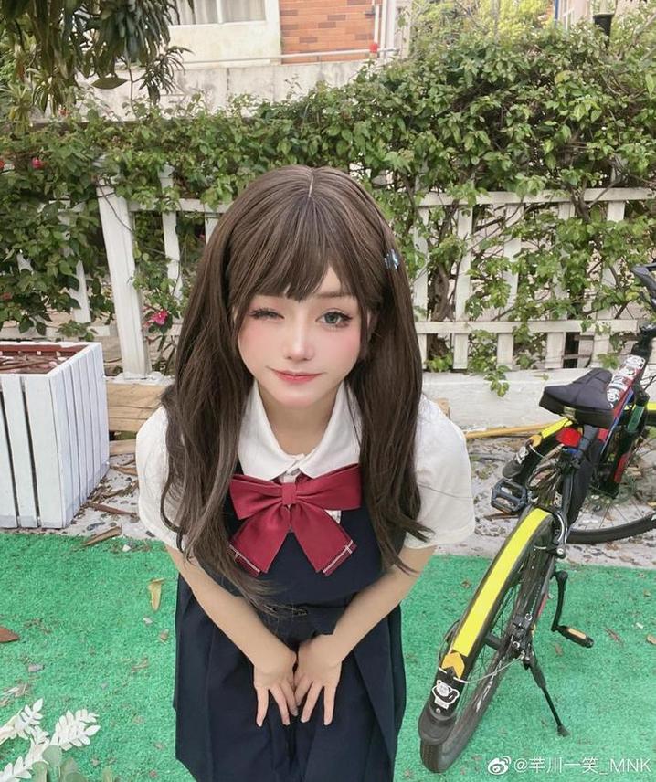 资深coser芊川一笑修女神父带来超震撼的cos作品