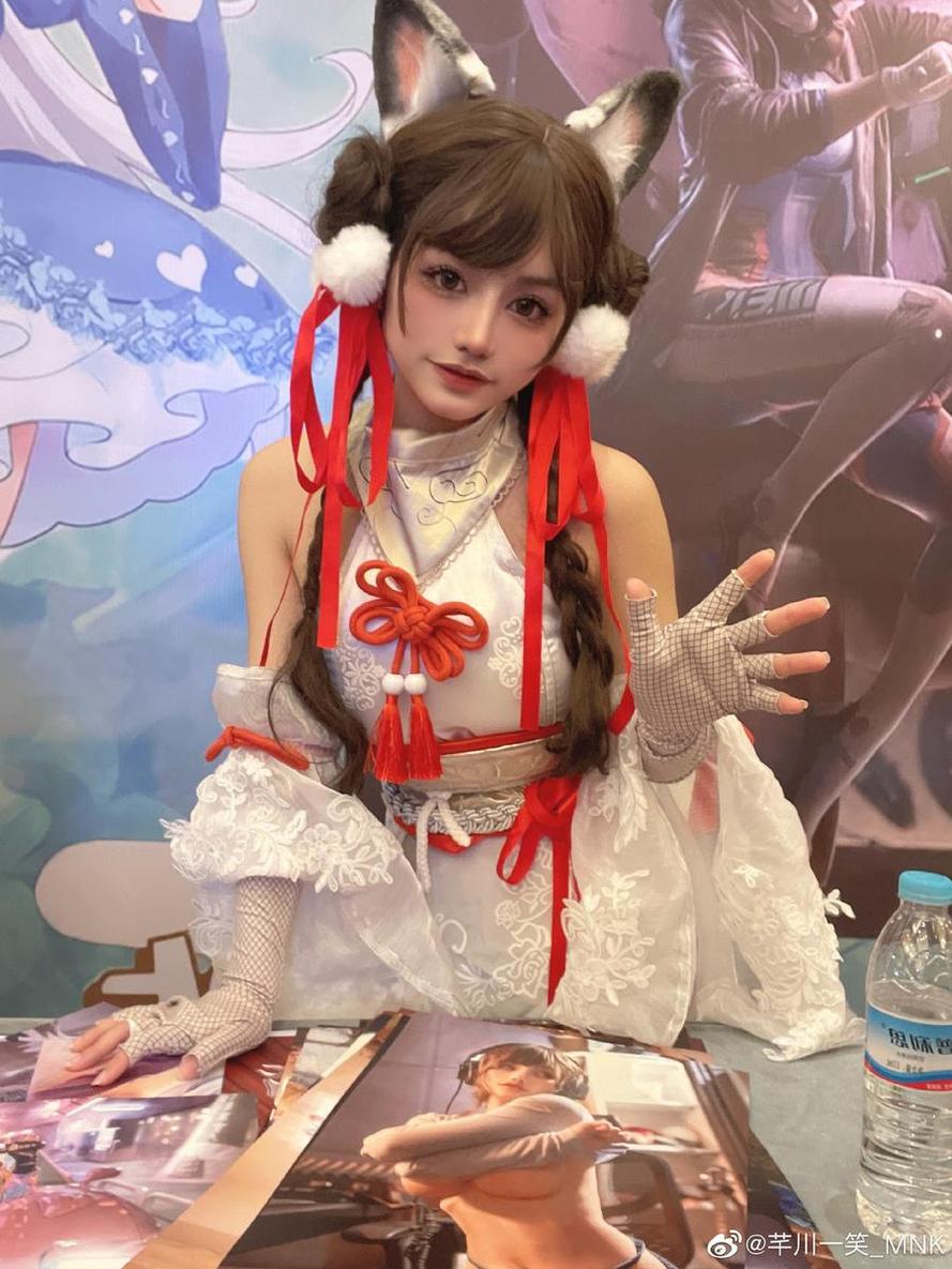 修女与神父芊川一笑cos，超清图片珍藏