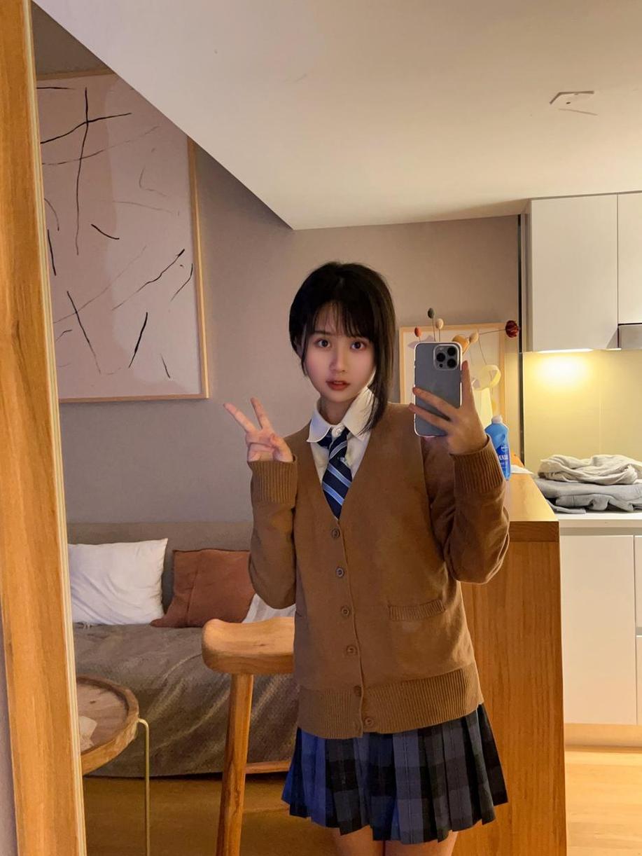 萌芽儿微博，cosplay更新一波，全新角色让你心动不已。