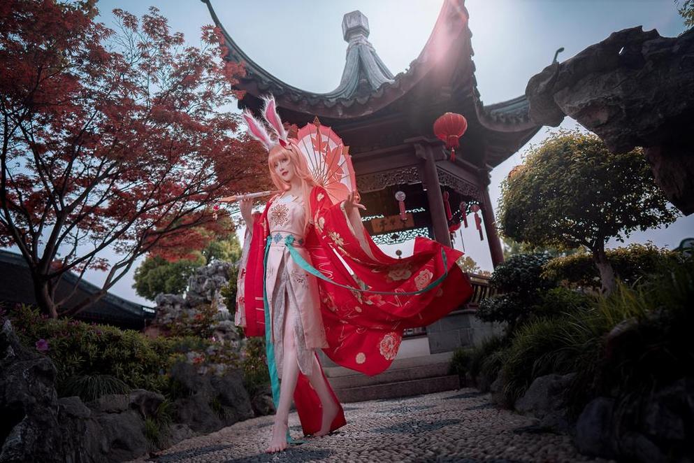 呈现露儿大魔王摄影作品的图包，完美收藏